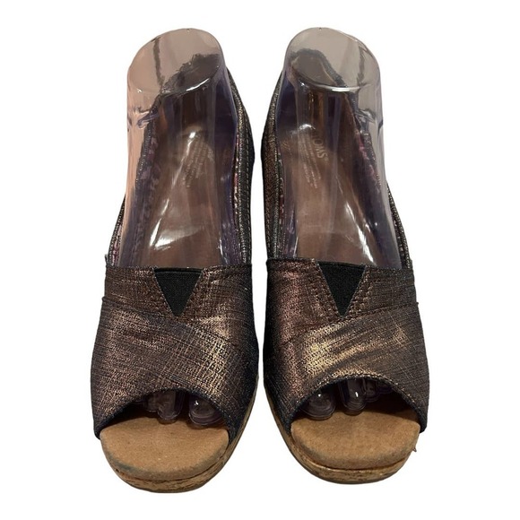 Toms Women's Metallic Copper Calypso Peep Toe Wedge Shoe Size 9.5W - Picture 7 of 13
